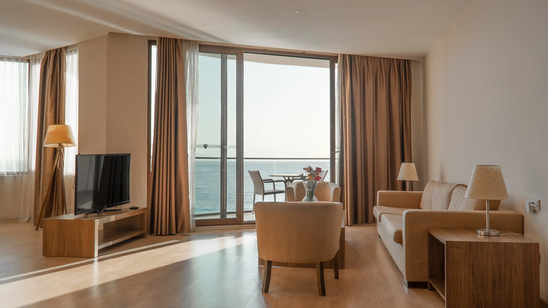 Ladies Beach Suite Hotel (Adults Only) Kusadası 5*,